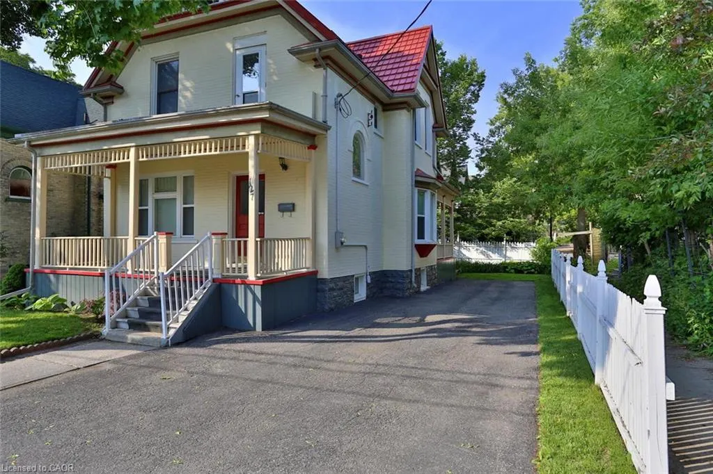127 Duke Street E