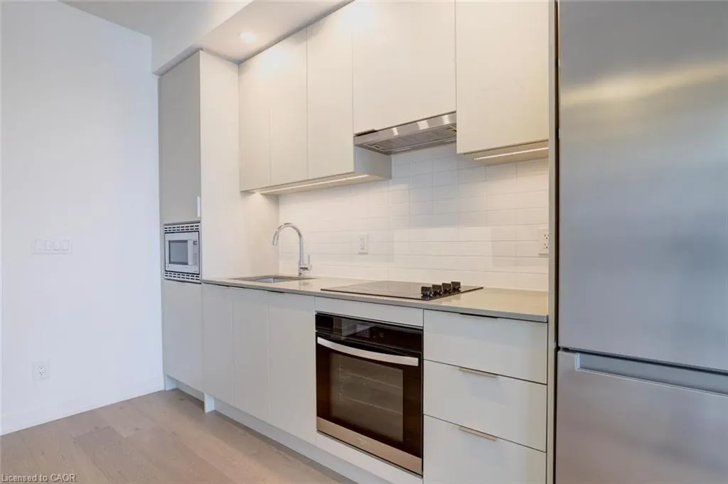 3079 Trafalgar Road, #1106
