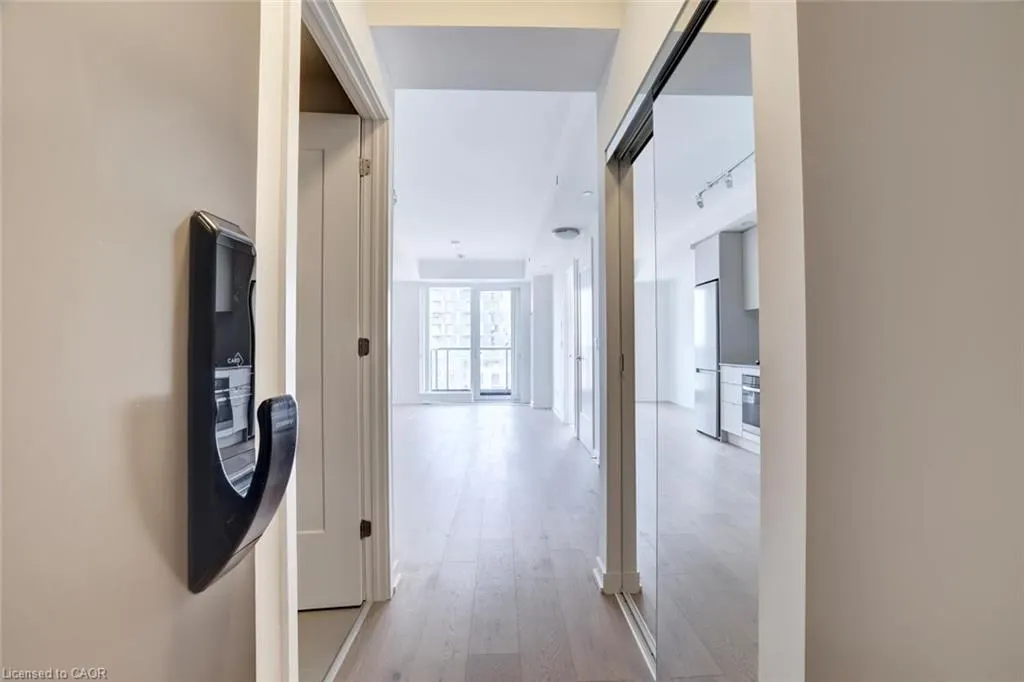 3079 Trafalgar Road, #1106