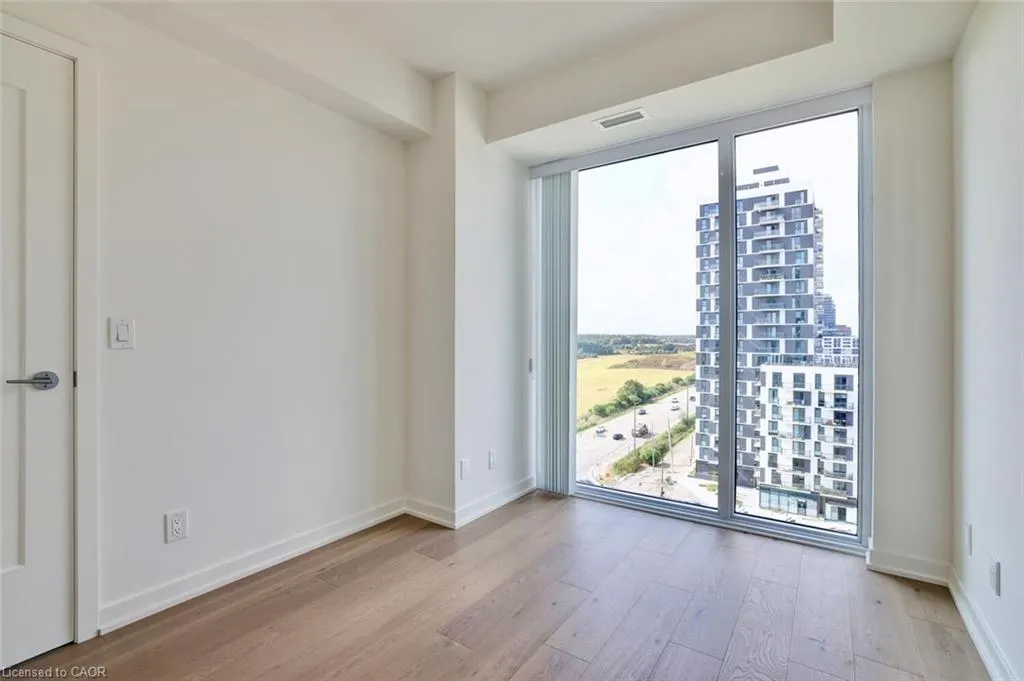 3079 Trafalgar Road, #1106