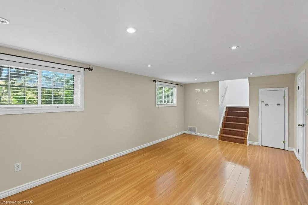 207 Spring Trail