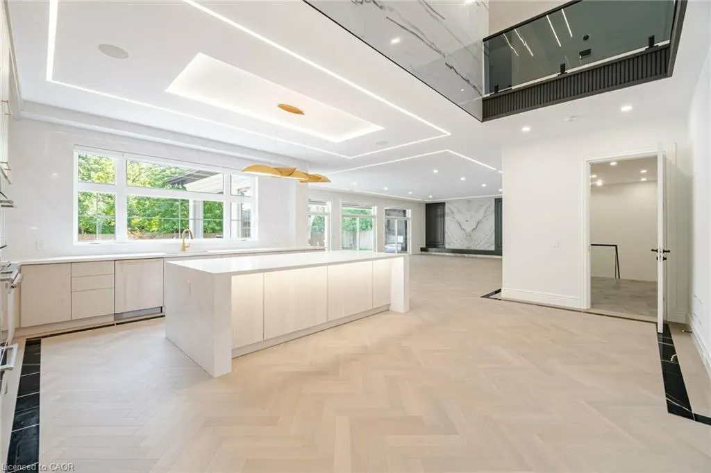 2014 Lakeshore Road W