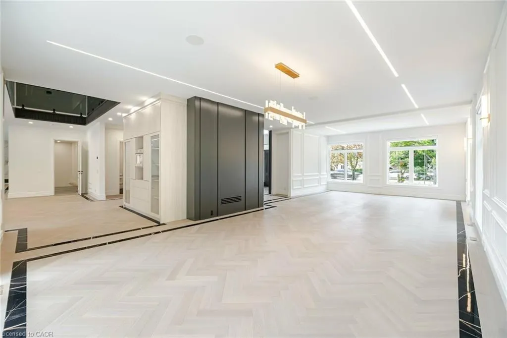 2014 Lakeshore Road W
