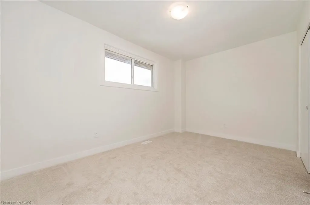 73 Woodman Drive N
