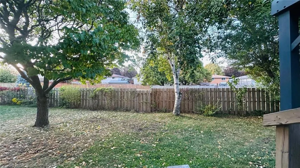 38 Jay Court, #UPPER