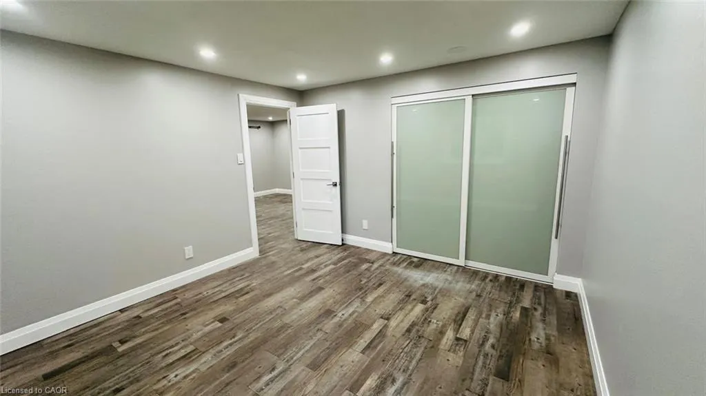 38 Jay Court, #UPPER