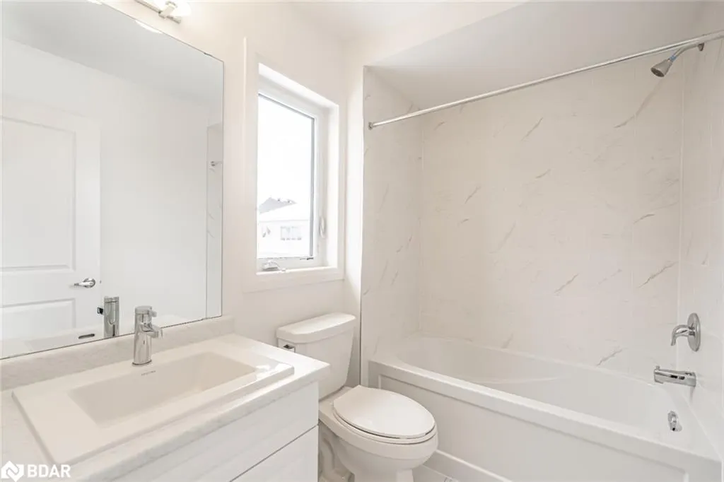 112 West Oak Trail