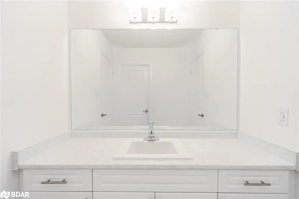 112 West Oak Trail