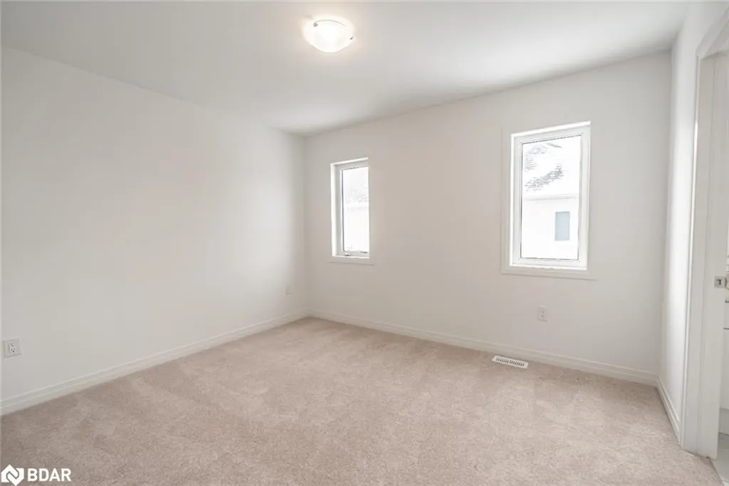 112 West Oak Trail