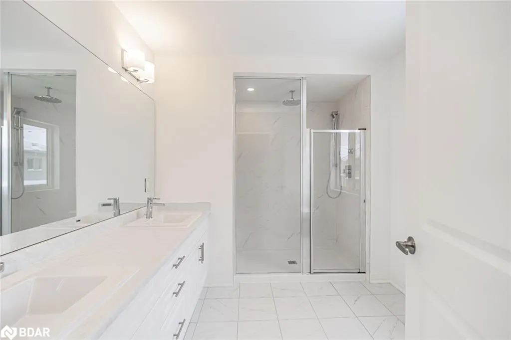 112 West Oak Trail