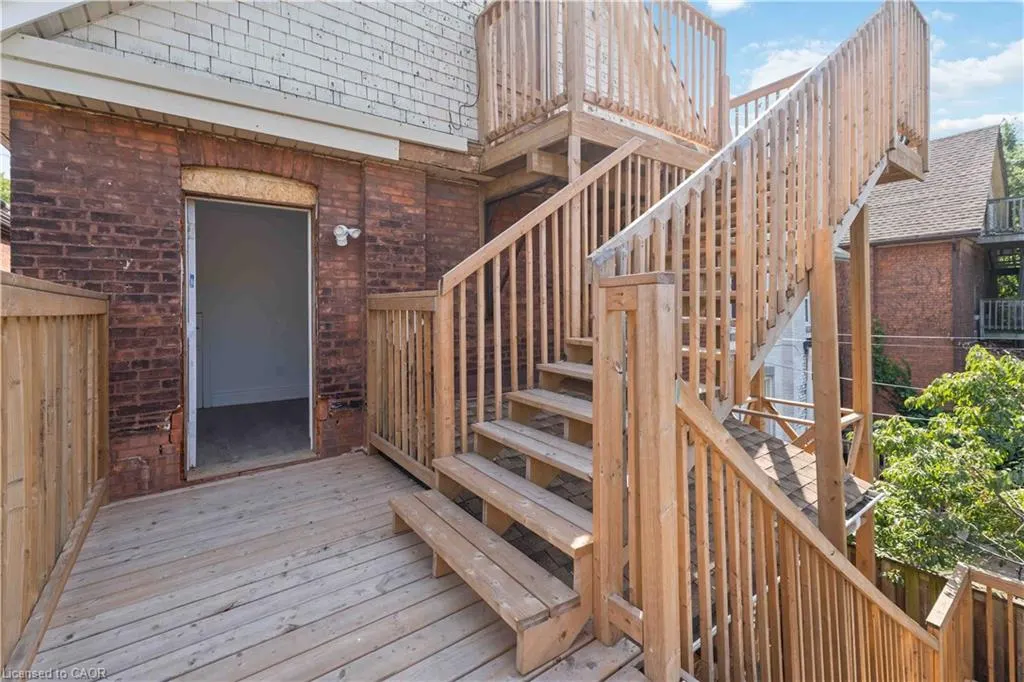 110 Myrtle Avenue, #3
