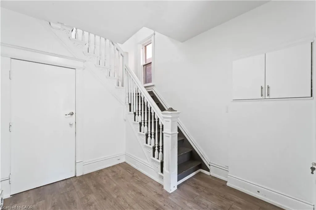 110 Myrtle Avenue, #3
