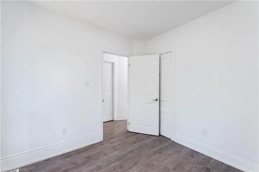 110 Myrtle Avenue, #3
