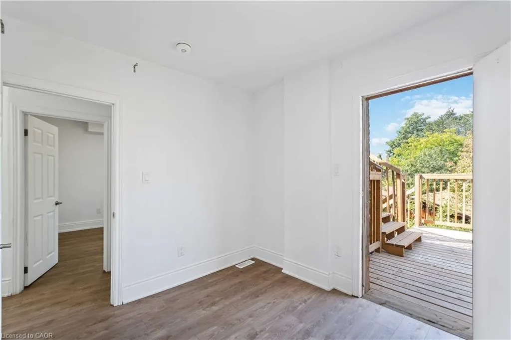 110 Myrtle Avenue, #3