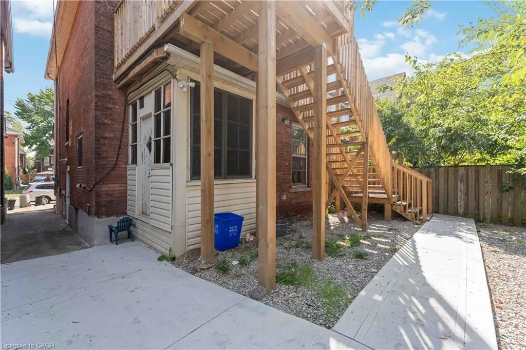110 Myrtle Avenue, #3