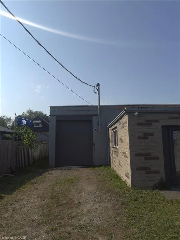 8 Munch Avenue