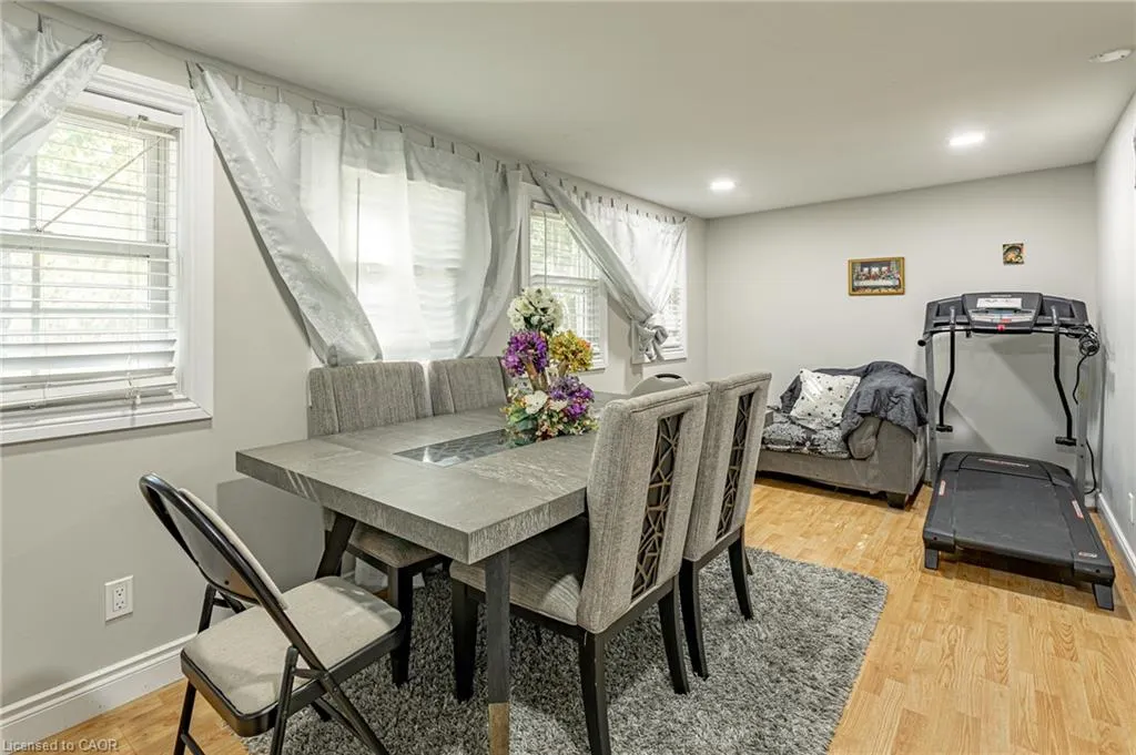 1235 Toukay Crescent