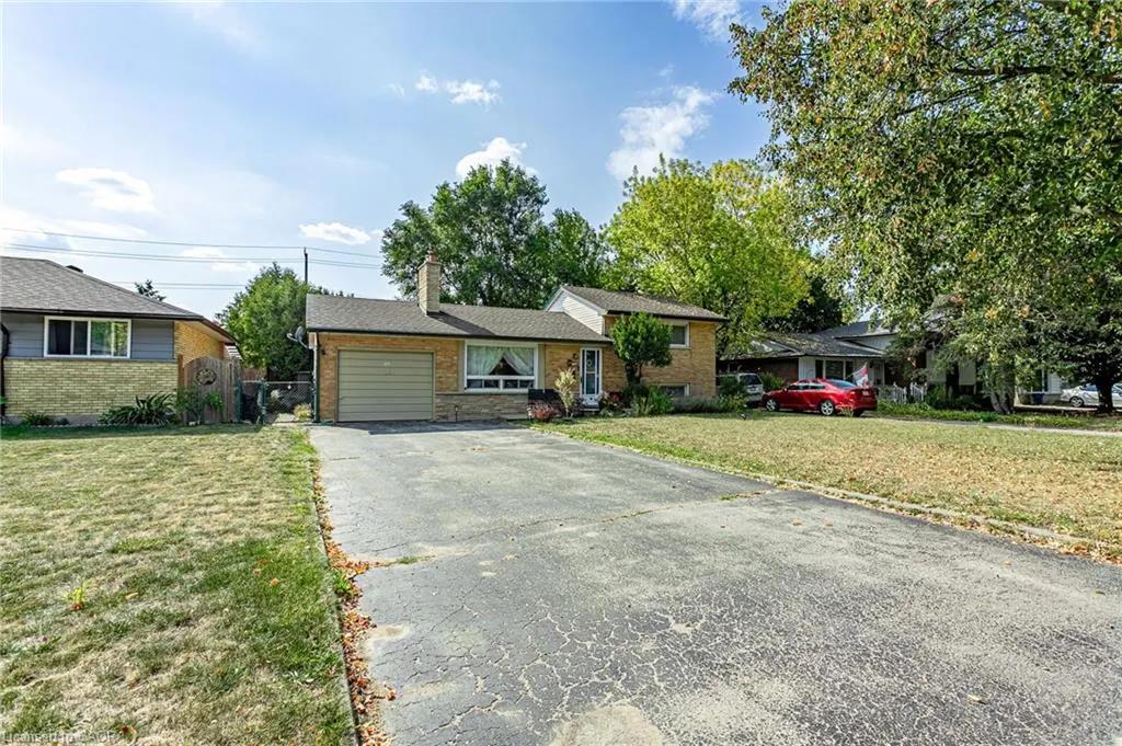 1235 Toukay Crescent