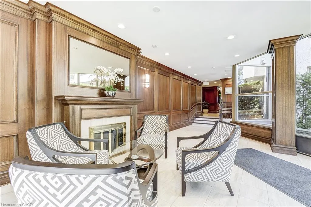 1201 North Shore Boulevard E, #809
