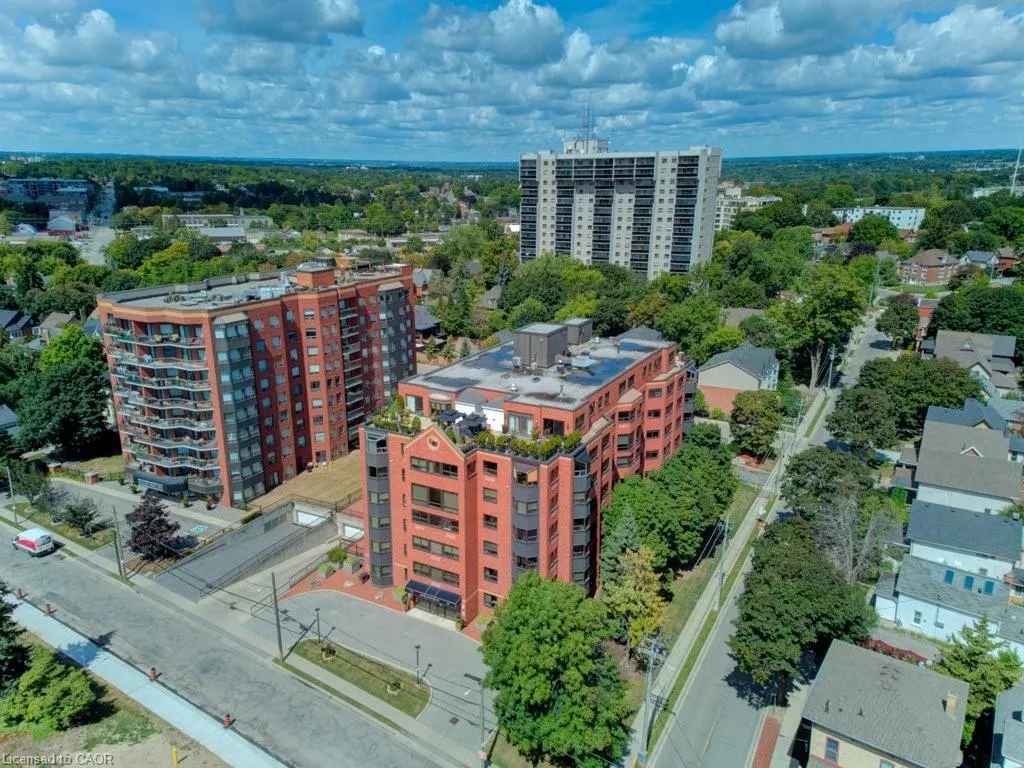 20 Ellen Street E, #405