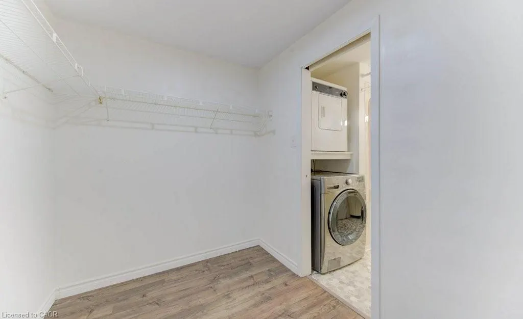 20 Ellen Street E, #405
