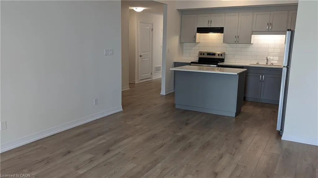 261 Woodbine Avenue, #80