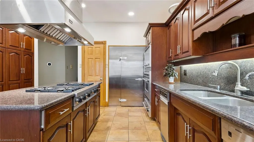 231 Golf Course Road