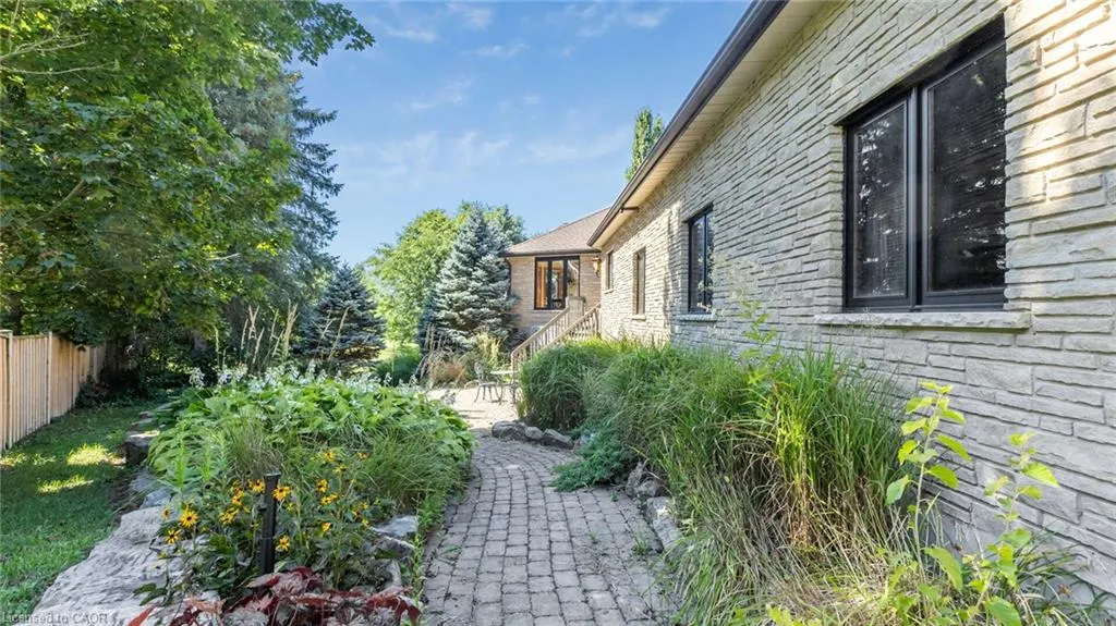 231 Golf Course Road