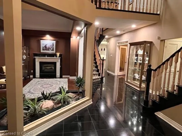 85 Waterford Crescent