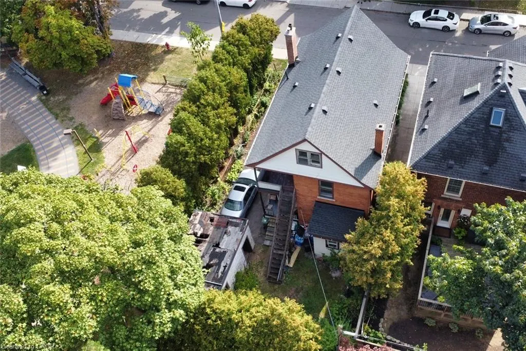 14 Spruceside Avenue