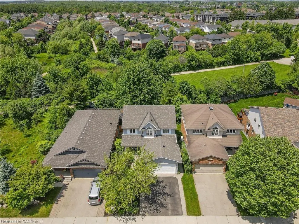 41 Munroe Crescent, #Lower
