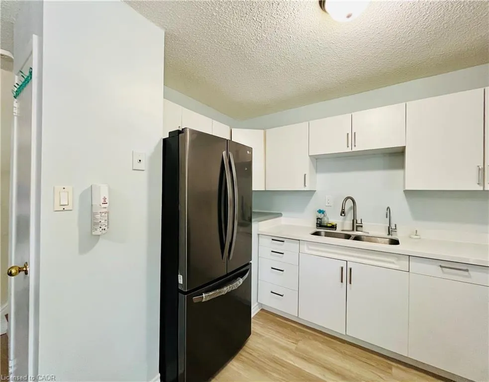 1300 Upper Ottawa Street, #18