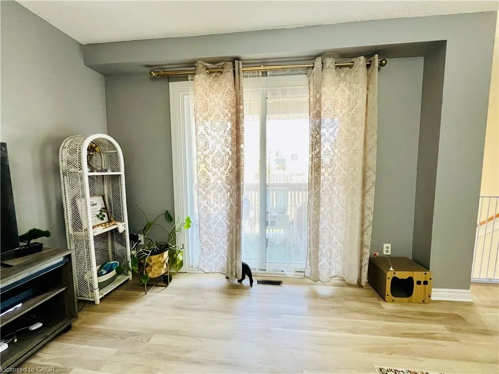 1300 Upper Ottawa Street, #18