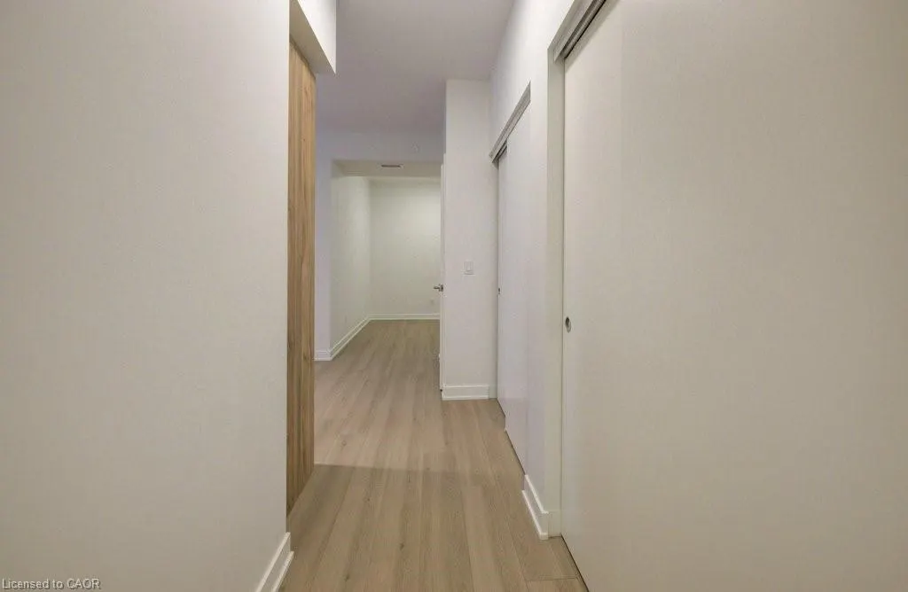 25 Wellington Street S, #1708