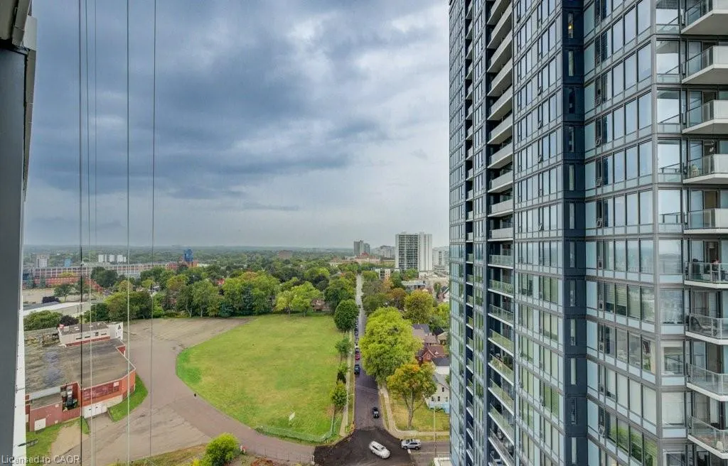 25 Wellington Street S, #1708