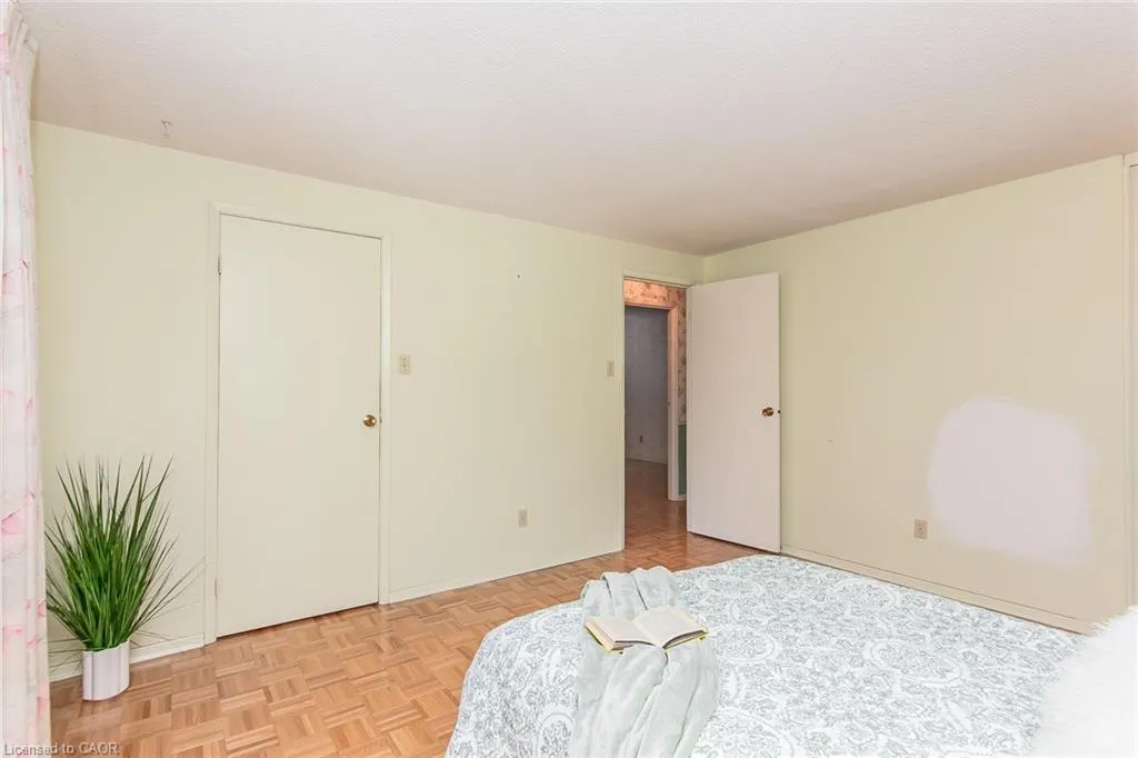 410 Dunvegan Drive