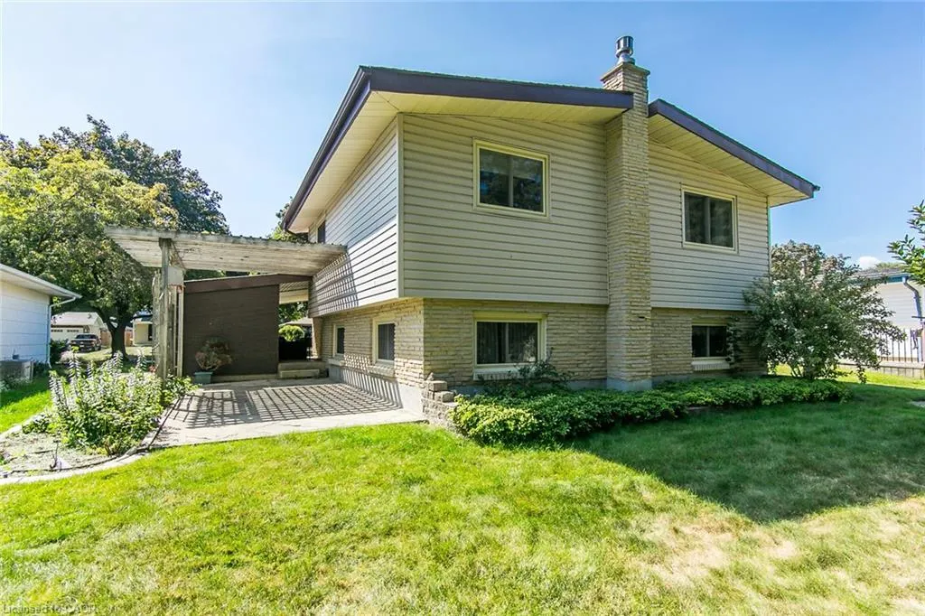 410 Dunvegan Drive