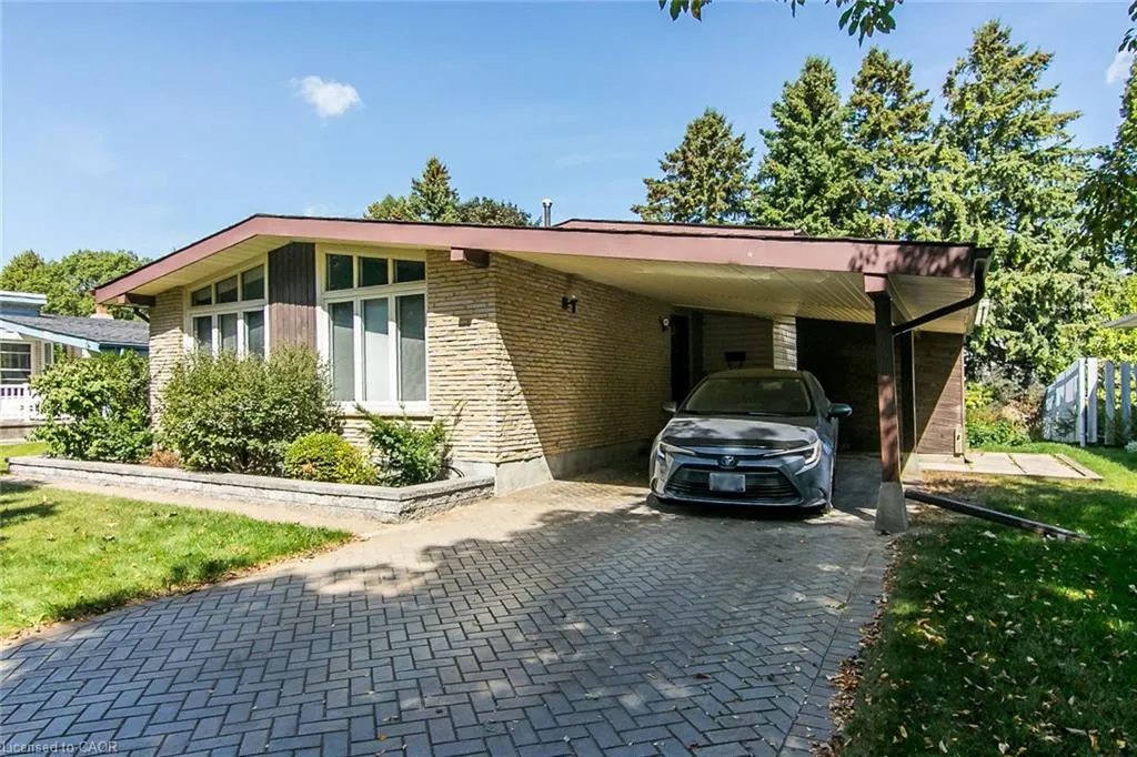 410 Dunvegan Drive