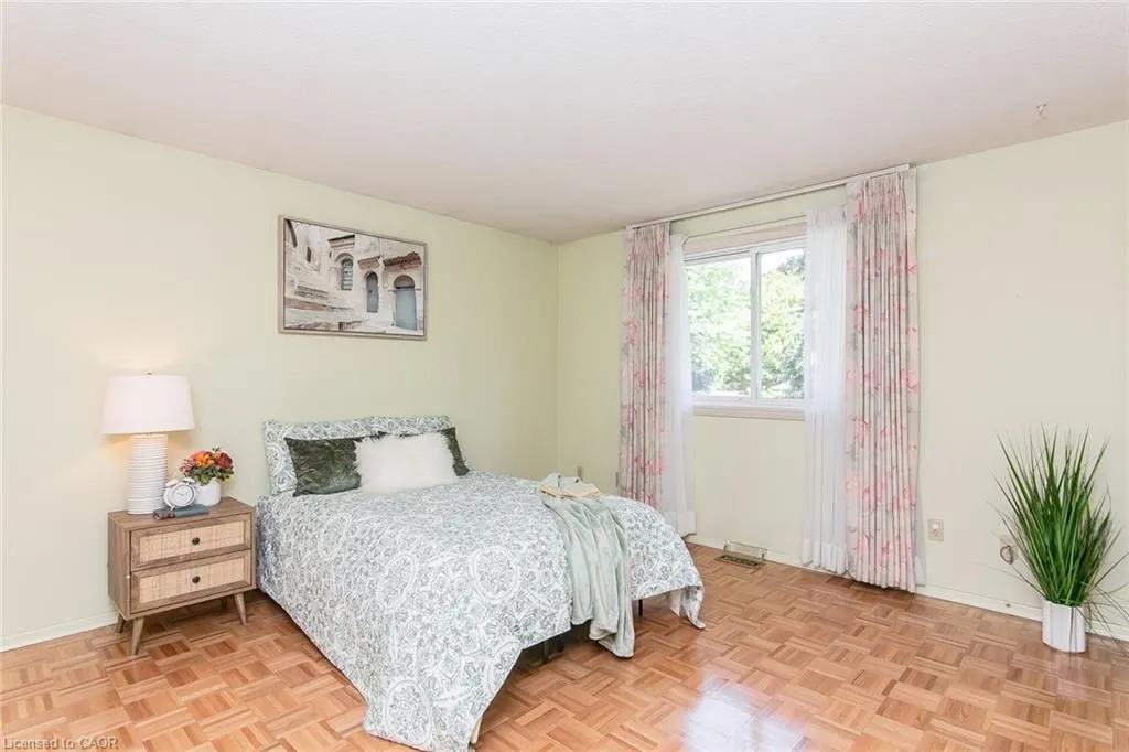 410 Dunvegan Drive