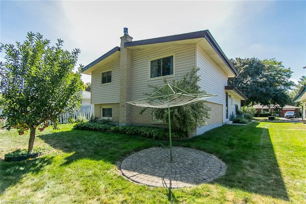 410 Dunvegan Drive