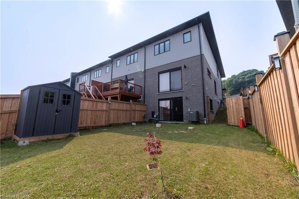 933 Robert Ferrie Drive