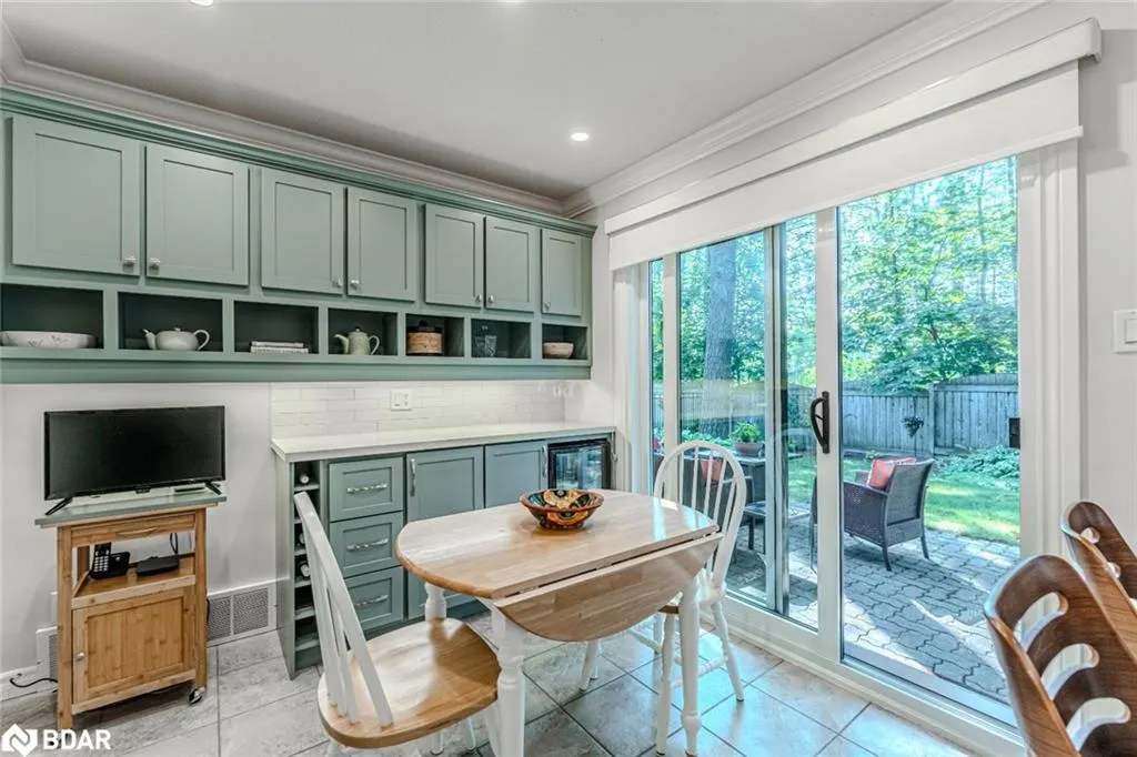 19 Oakridge Drive