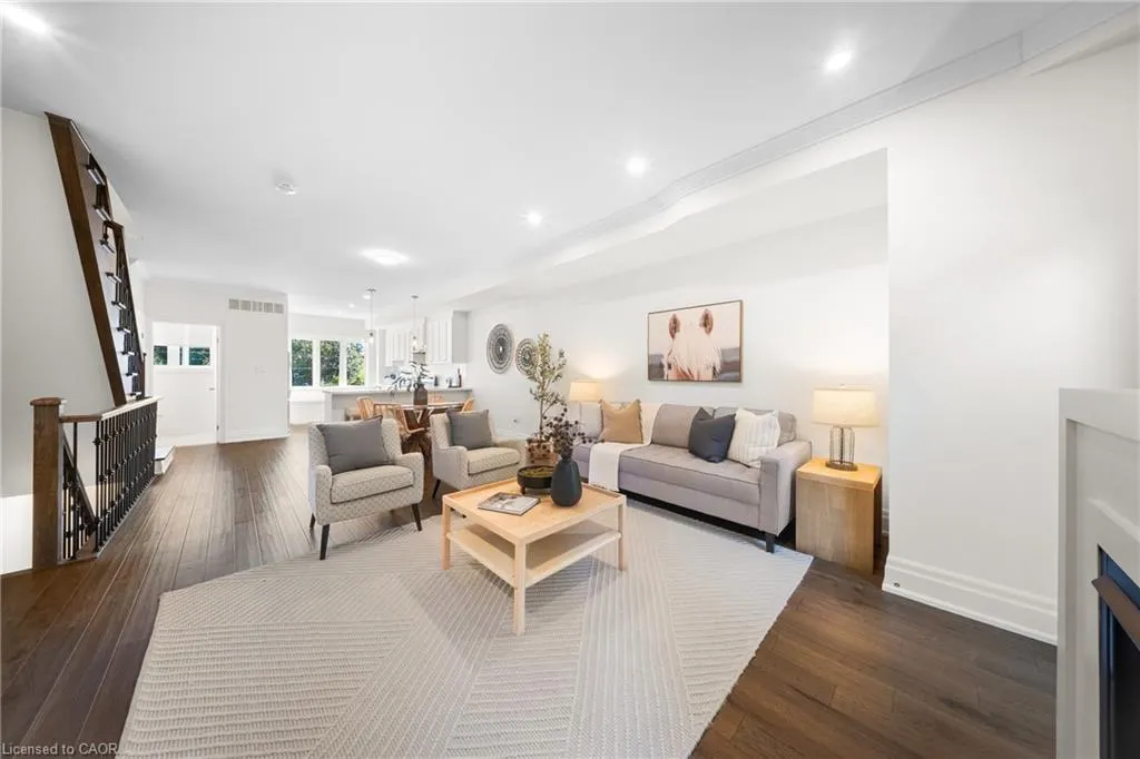 111 Wilson Street E, #7