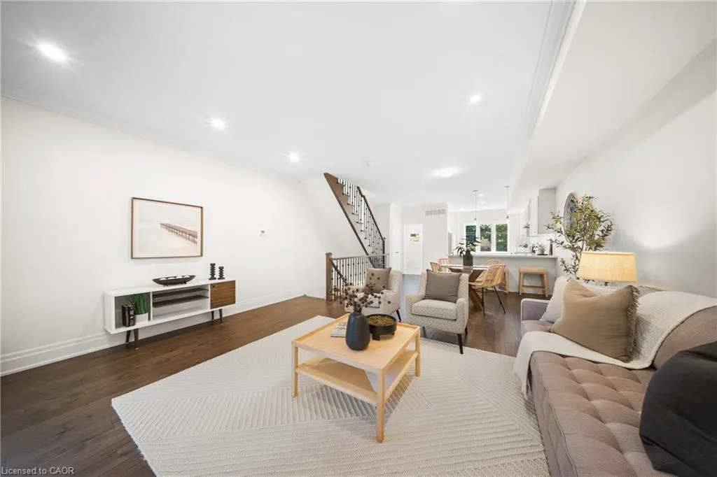 111 Wilson Street E, #7
