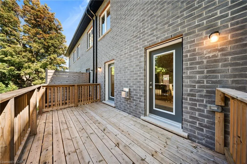 111 Wilson Street E, #7