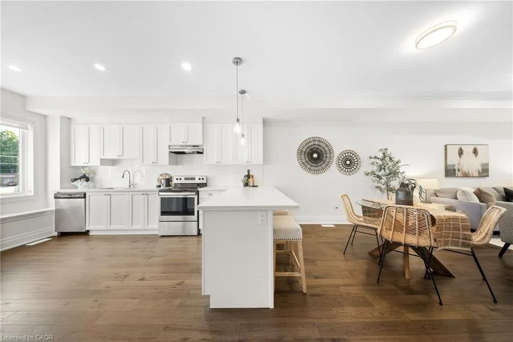 111 Wilson Street E, #7
