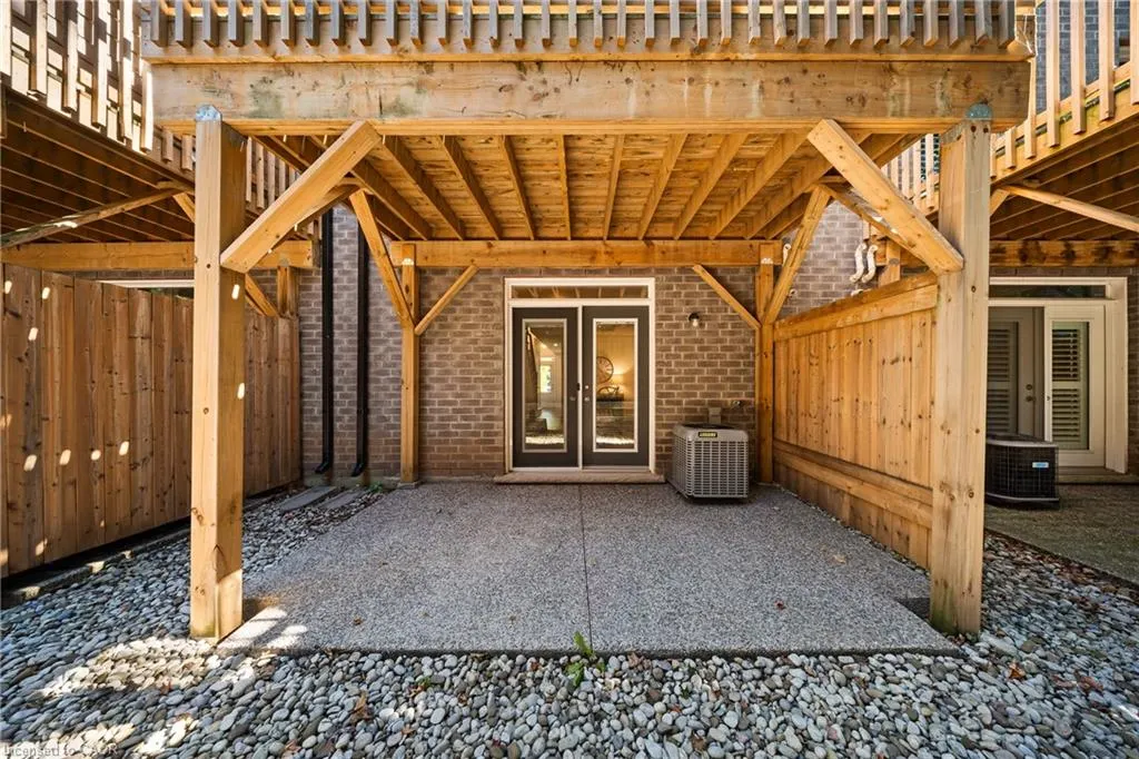 111 Wilson Street E, #7
