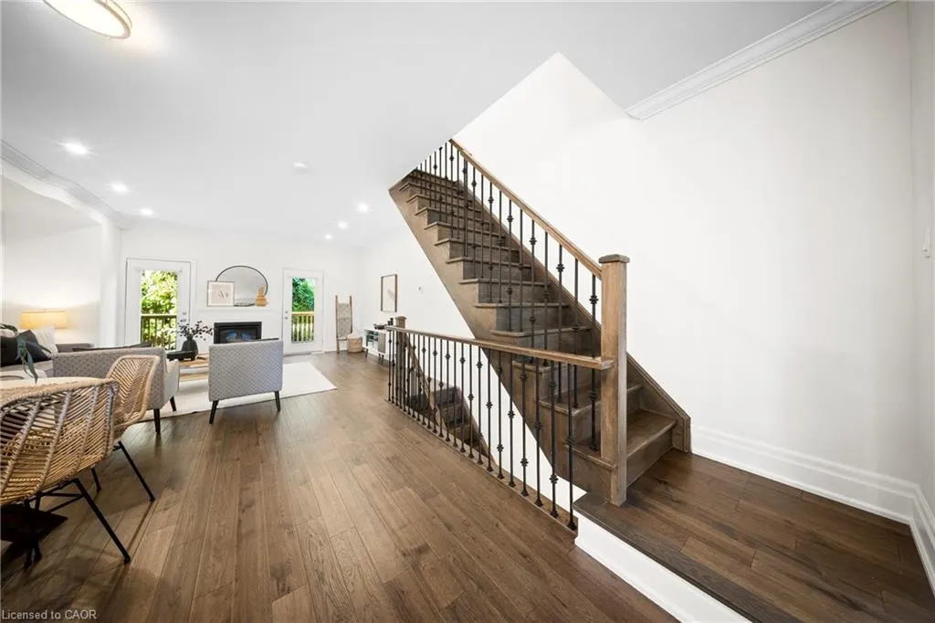 111 Wilson Street E, #7