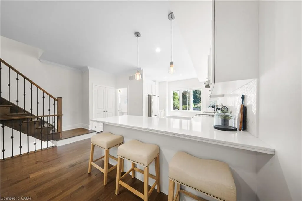 111 Wilson Street E, #7