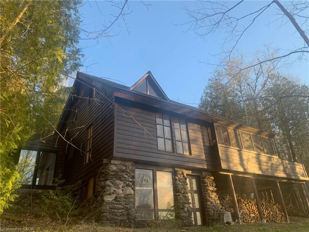 2724 River Road